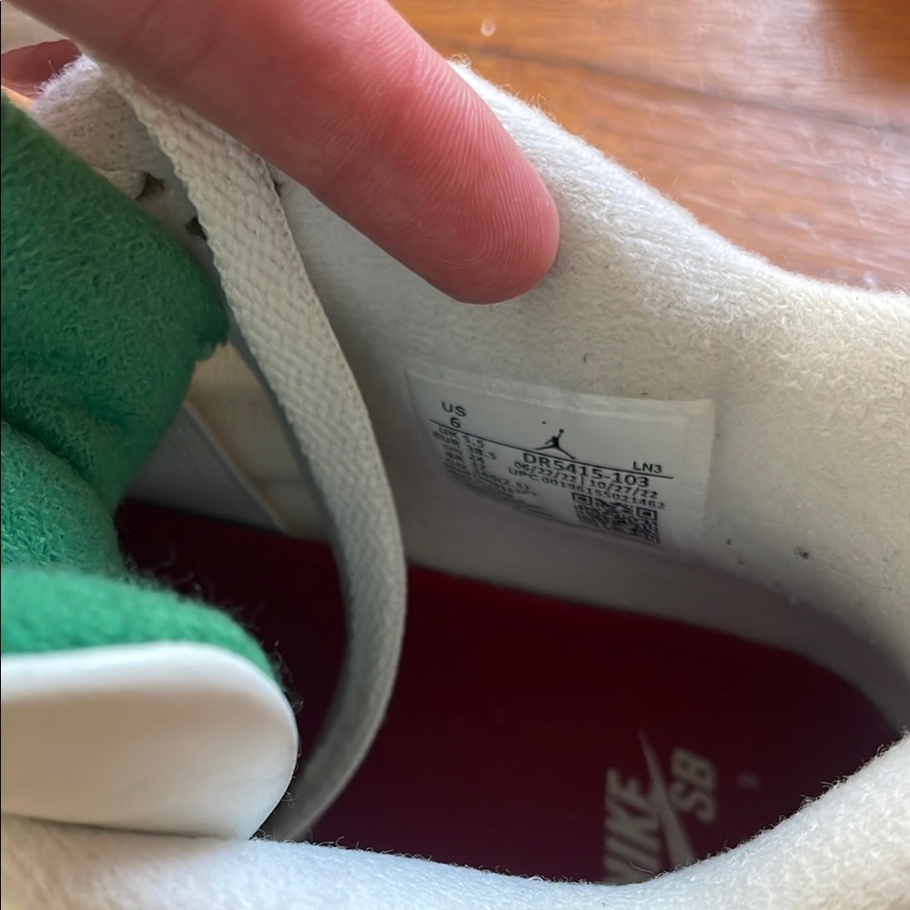 Pine Green 4s View 4